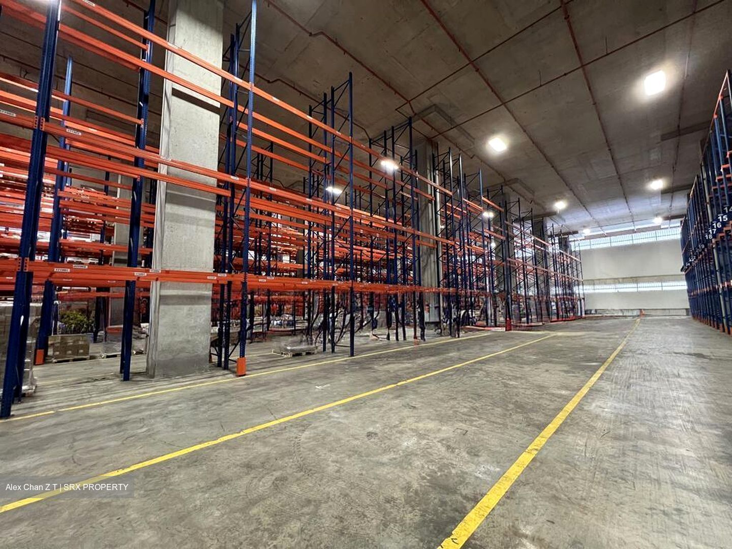 Jalan Buroh (D22), Warehouse #578704571